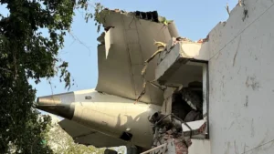 airplane crash gujarat